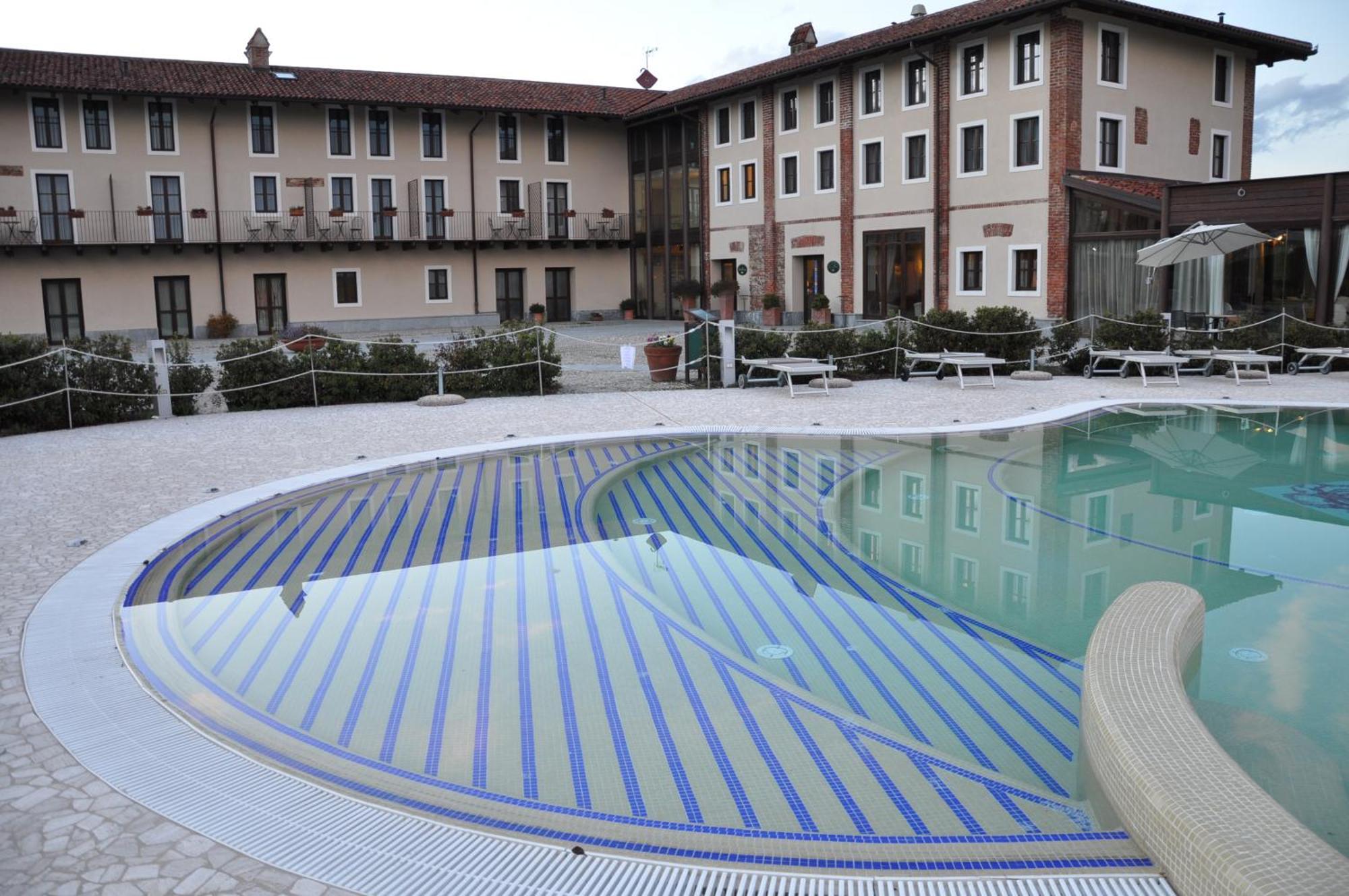 Relais Bella Rosina Pool & Spa La Cassa Eksteriør billede