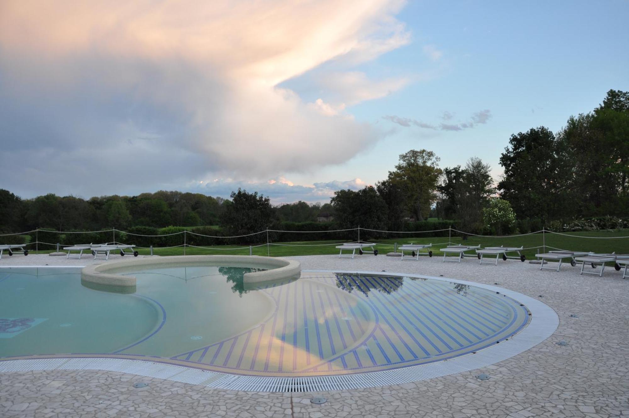 Relais Bella Rosina Pool & Spa La Cassa Eksteriør billede